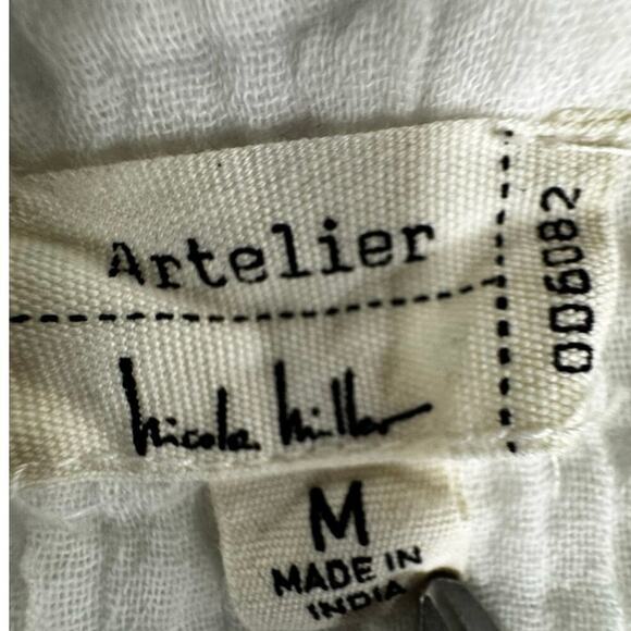 Nicole Miller White   3/4 Sleeve Artelier Embroidered Eyelet Button up Blouse M - Picture 11 of 14